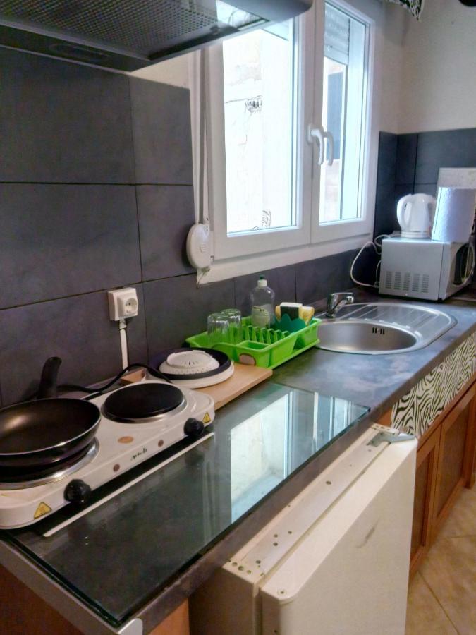 Prime Location Bright Studio City Center Super 5G Wifi 200Mbps With32"Tv Салоники Экстерьер фото